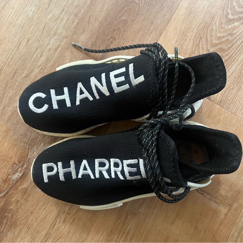Chanel Pharrell x Human Race NMD Limited Edition adidas 36